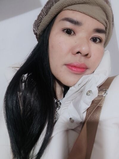  ,   Apinya, 41 ,   ,   