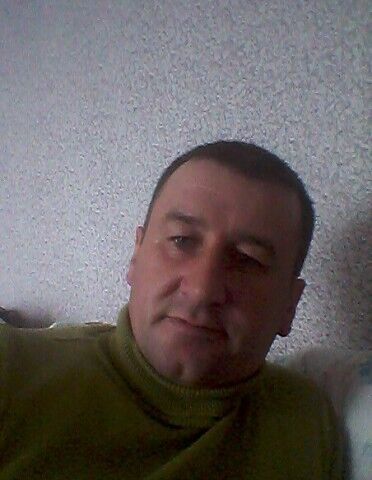  ,   Viorel, 47 ,   