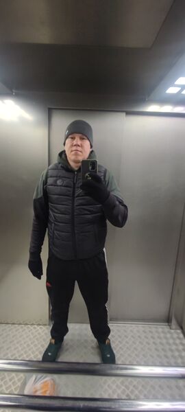  ,   Denis, 38 ,   ,   