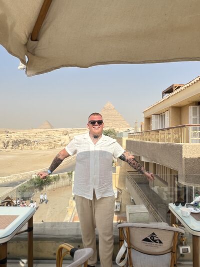  Praha,   Maksim, 31 ,   ,   