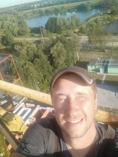  ,   Max, 37 ,   