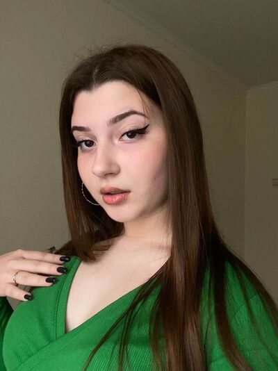  ,   Daria, 22 ,   ,   