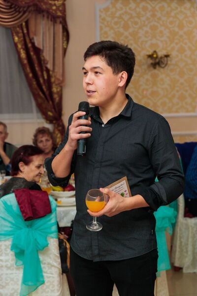  ,   Renat, 28 ,   ,   , c 