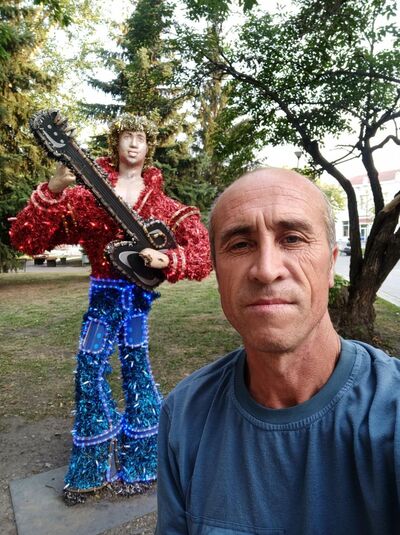  ,   Akmal, 48 ,     , c 