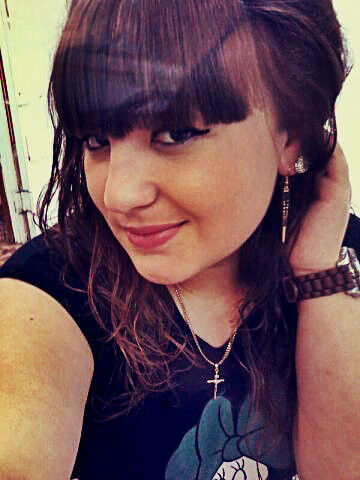  4508222  Anyut, 45 ,    