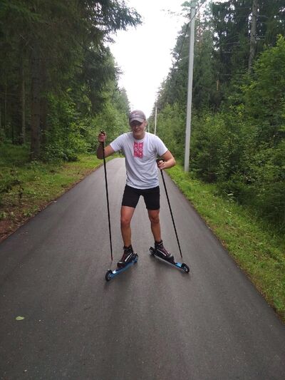  ,   Anton, 25 ,   ,   , c , 