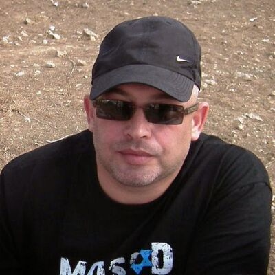 ,   Vlad, 48 ,   ,   