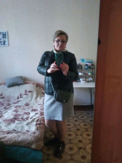  ,   Julia, 57 ,     , 