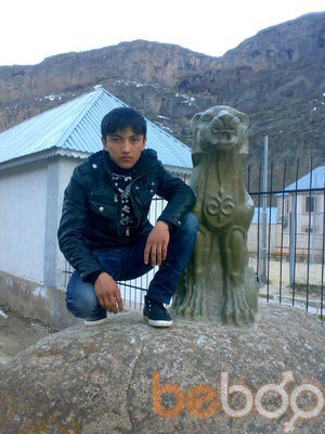  ,   Malik, 35 ,  