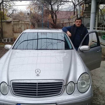  ,   Zura, 40 ,   ,   , c , 