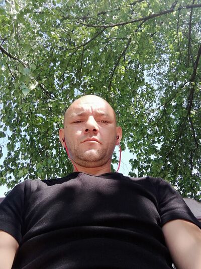  -,   M, 40 ,  