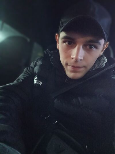  ,   Alex, 27 ,   ,   , c , 