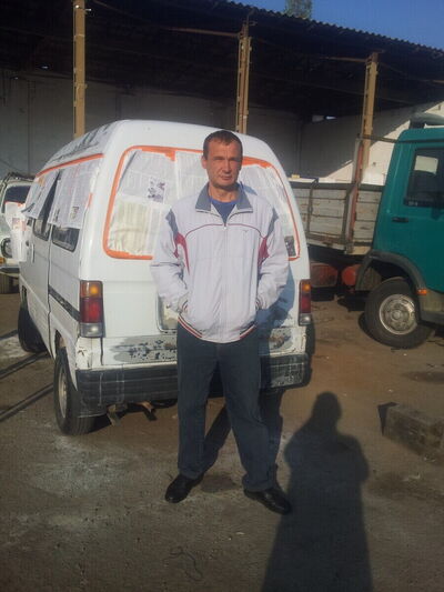  ,   Ruslan, 46 ,   ,   , c 
