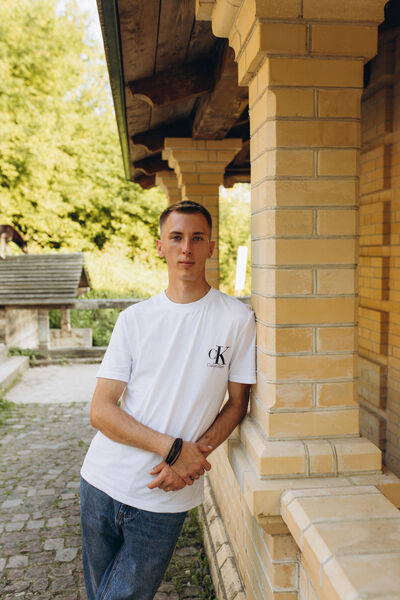  ,   Alexander, 25 ,   ,   