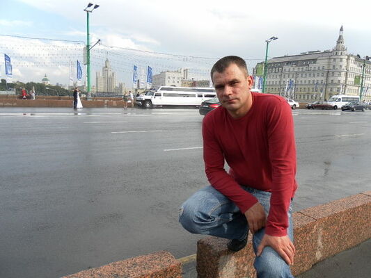  ,   Aleksandr, 46 ,   ,   , c 