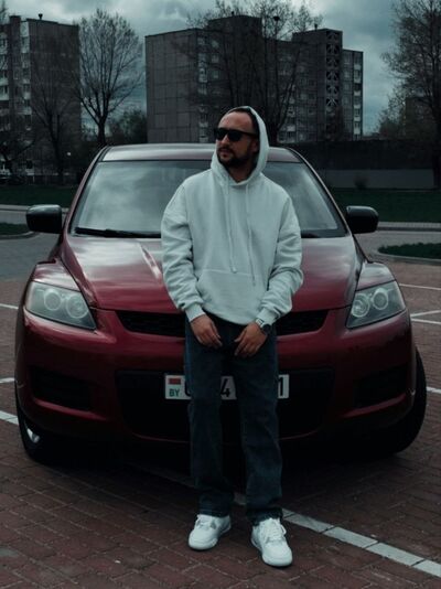  ,   Alexander, 32 ,   ,   , c 