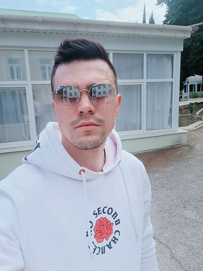  ,   Alex, 25 ,   ,   