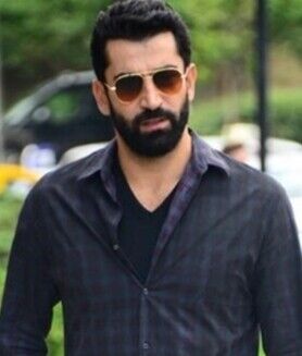  ,   Mert, 37 ,   ,   , c 