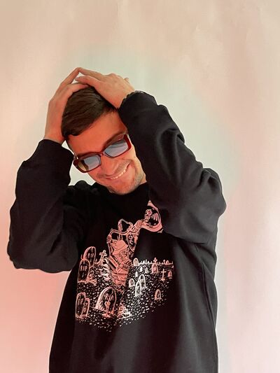  -,   Mark, 32 ,   ,   