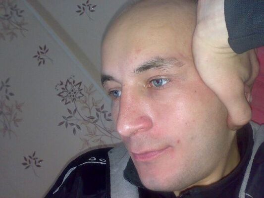  ,   Vladimir, 40 ,  