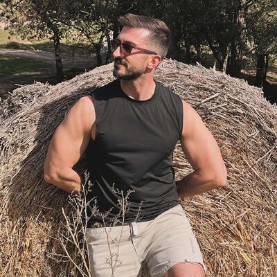  ,   Valera, 32 ,   ,   , c , 