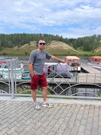  ,   Radik, 32 ,   ,   , c 