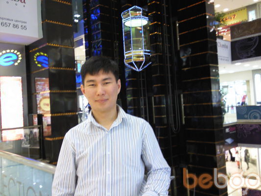  ,   Misha, 32 ,  