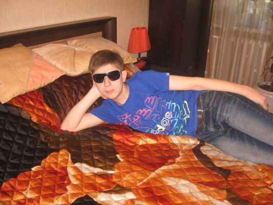  ,   Vitali, 28 ,   