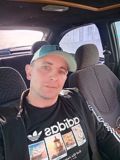  ,   Pavel, 38 ,   ,   , c , 