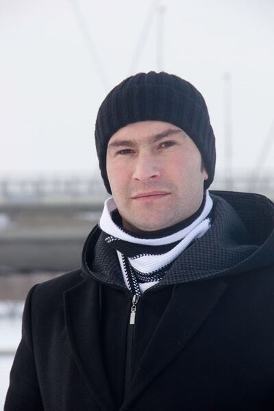  ,   Anton, 42 ,  