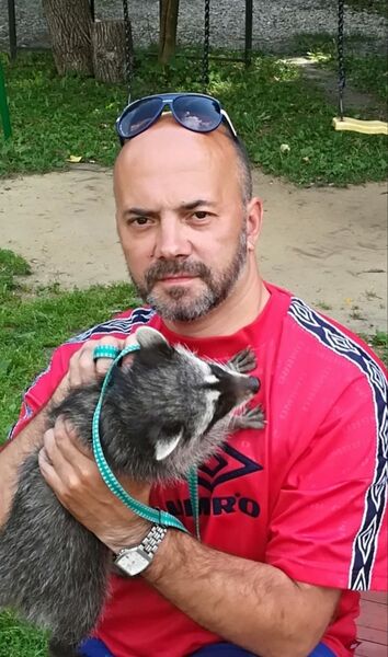  ,   Vlad, 49 ,   ,   , c 