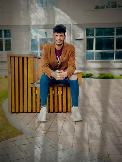  ,   Moustafa Moh, 25 ,   ,   , c , 