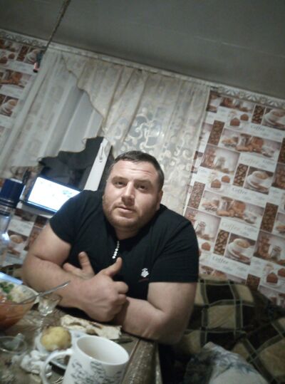  ,   Ruslan, 33 ,   ,   , c 