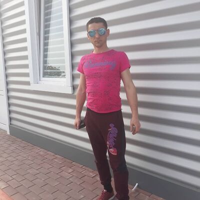  ,   Sergei, 33 ,   ,   , c 