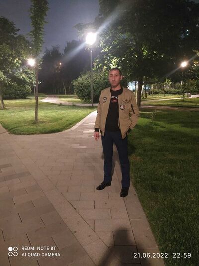  ,   Armen, 40 ,   , c 