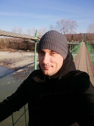  ,   Denis, 40 ,   ,   , c 