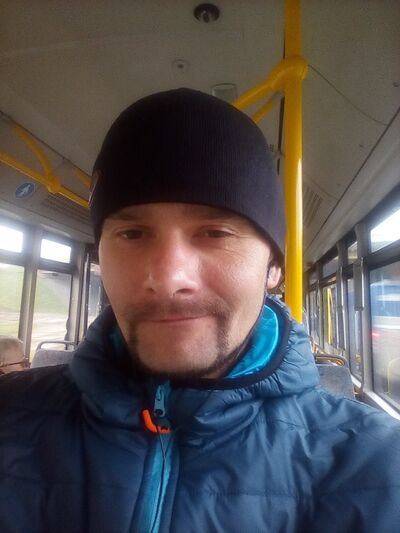  ,   Alex, 40 ,   