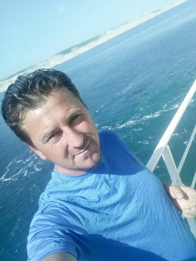  ,   Senad, 43 ,   ,   , c 