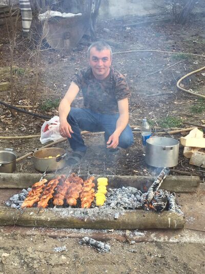  ,   Vahan, 39 ,   ,   