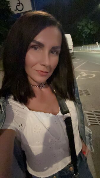  ,   Lesia, 39 ,   ,   