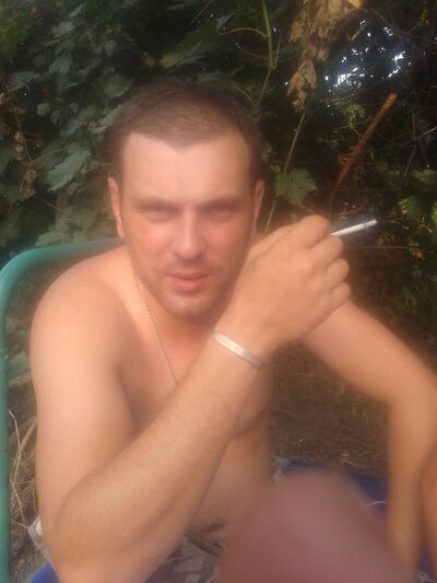 ,   Artur, 46 ,   ,   , c 