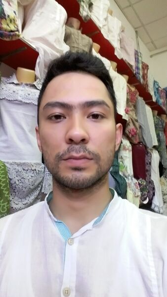 ,   Farrux, 32 ,   