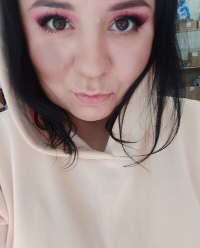  ,   Sasha, 39 ,   ,   