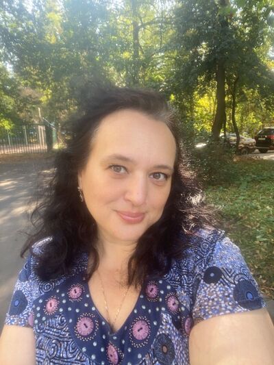  ,   Marina, 45 ,   c 