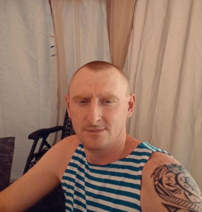  ,   Alexander, 32 ,     , c 