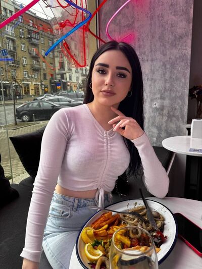  ,   Valeriia, 25 ,     , c 