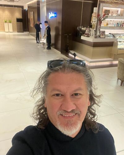  Abbots Langley,   Burak, 57 ,     , c 