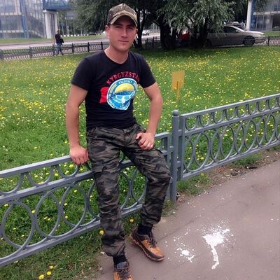  ,   Hayotbek, 30 ,   