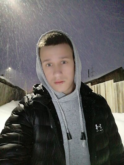  ,   Leonid, 25 ,   ,   