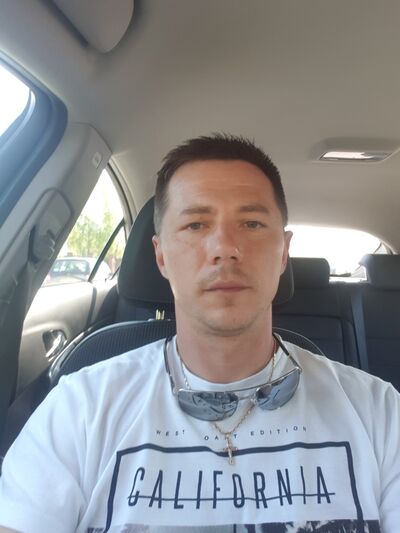  Abbots Langley,   Vlad, 39 ,     , c , 